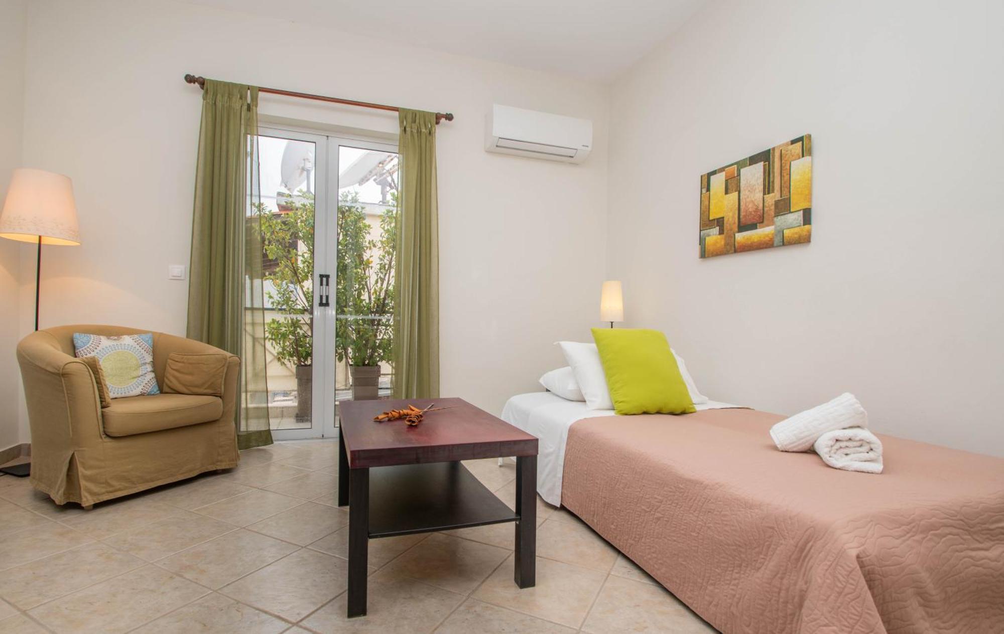 Dora'S Apartments لاغاناس المظهر الخارجي الصورة