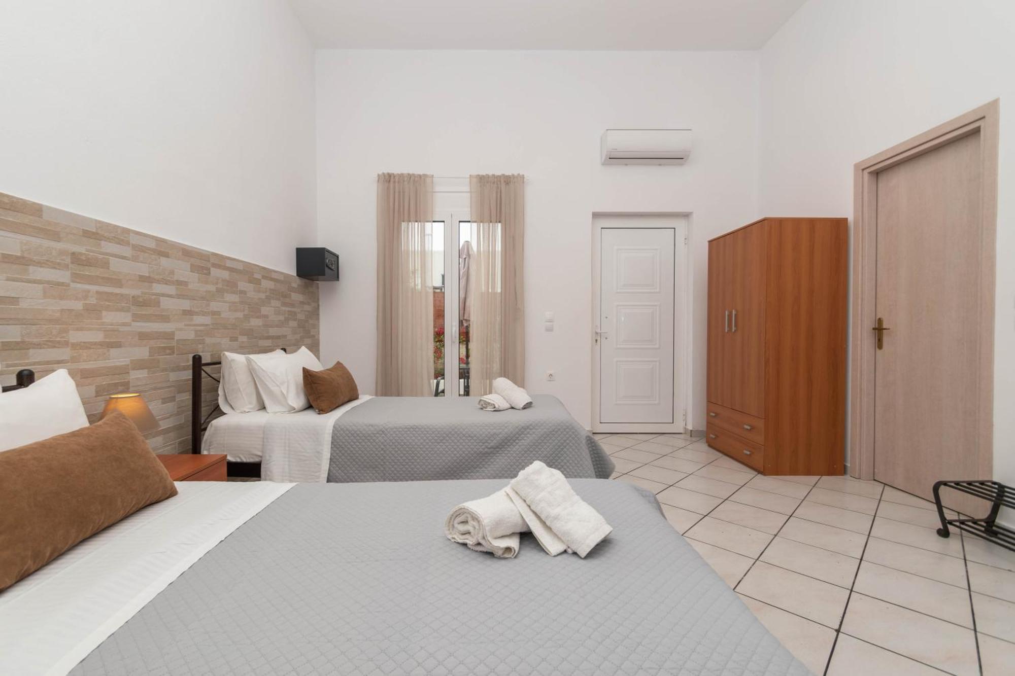 Dora'S Apartments لاغاناس المظهر الخارجي الصورة
