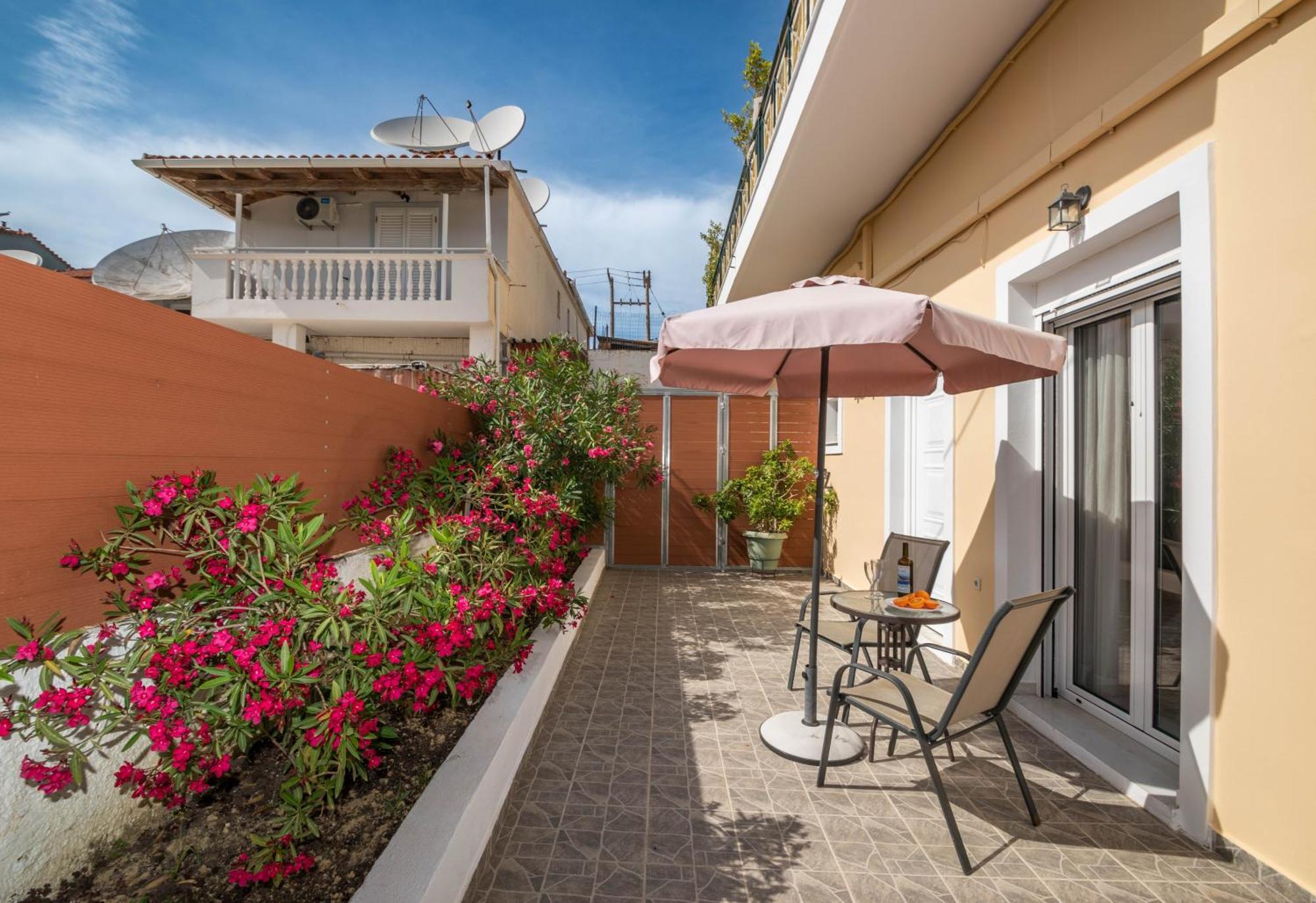 Dora'S Apartments لاغاناس المظهر الخارجي الصورة
